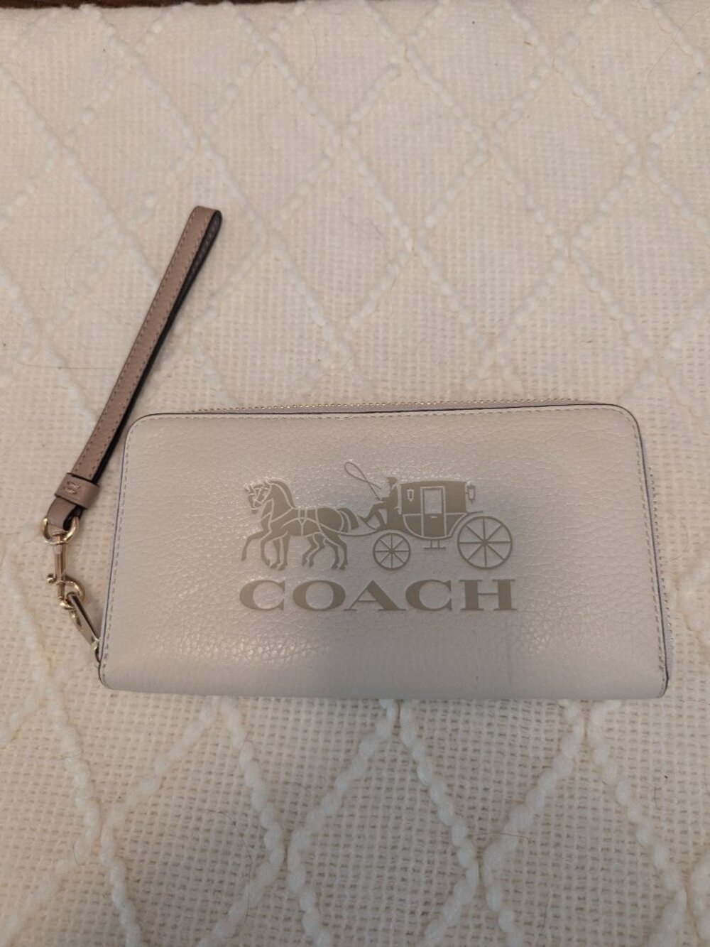 Coach Horse & Carriage Cream zip around Wallet